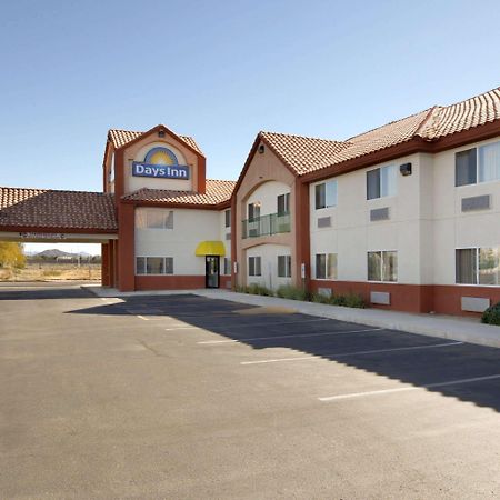 Days Inn By Wyndham Phoenix North Экстерьер фото